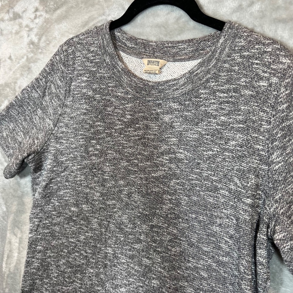 Duluth Trading Company Women's Creme De La Hem Untucked Length Shirt NWT Small‎